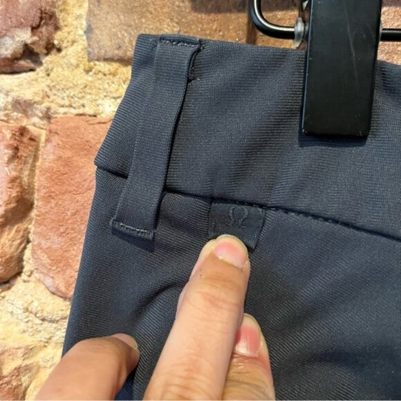 Lululemon Commission Pant Slim Melanite Size 30 M5439S Warpstreme 30” inseam - Picture 6 of 8